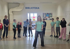 "Zrób to co ja" - zabawa