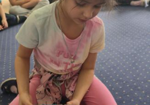 wlewamy ocet do słoika