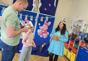 odczytujemy zagadki od zajączka