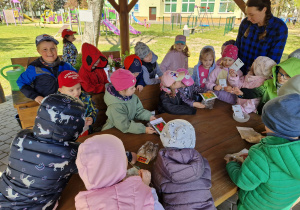 Nasiona, sadzonki, cebulki kwiatów, zioła.