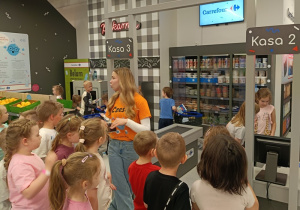 Poznanie zasad w Centrum Mądrej Zabawy.