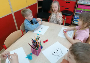 Chwila namysłu przed przystąpieniem do pracy.