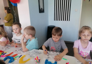 Filip przy pracy.