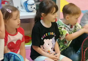 Hania, Maja i Mikołaj znają już zasady.