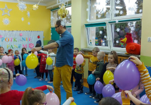 wydobywamy dźwięki z baloników