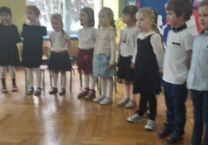 Przedszkolaki podczas występu